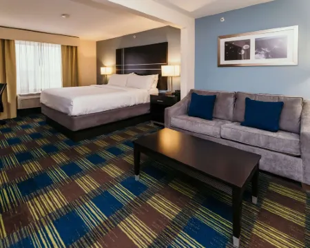 La Quinta Inn & Suites by Wyndham Ankeny IA / Des Moines IA 2402 SE Tones Dr., Ankeny, Io Hotels in Ankeny