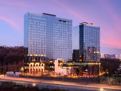 DoubleTree by Hilton Seoul Pangyo Các khách sạn ở Seongnam