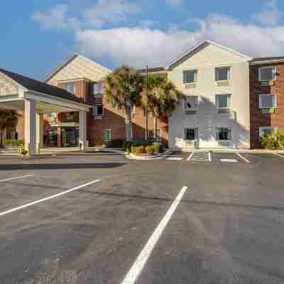 Best Western Plus Silver Creek Inn Hotel Exterior