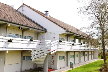 Campanile Chateau Thierry Отели в г. Этамп-Сюр-Марн