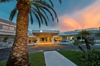 Golden Tulip Sophia Antipolis - Hotel & Spa - Parking