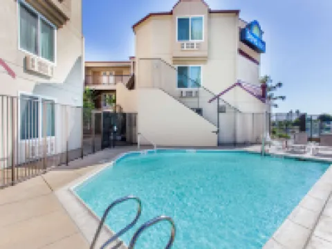 デイズ イン バイ ウィンダム カールスバッド カールスバッドのホテル