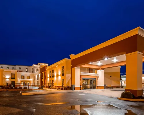 Best Western Plus Parkway Hotel Hotels in Alton