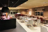 貝桑松北部康鉑飯店-高瓦倫丁 - 早餐