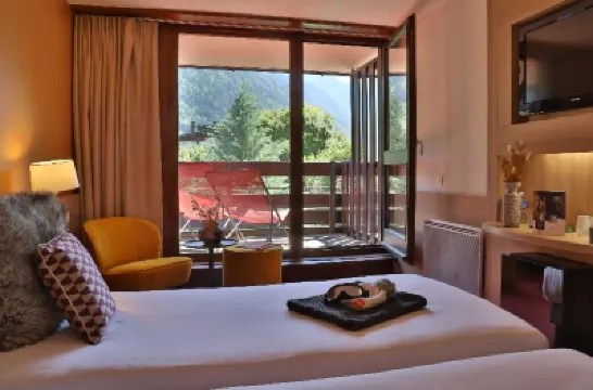 Sowell Hotels Mont Blanc & Spa Hotels near Mont Joly