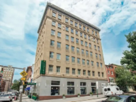 La Quinta Inn & Suites by Wyndham Baltimore Downtown Hotels near The Walters Art Museum