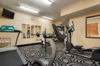 Baymont by Wyndham Elizabethtown - Gym