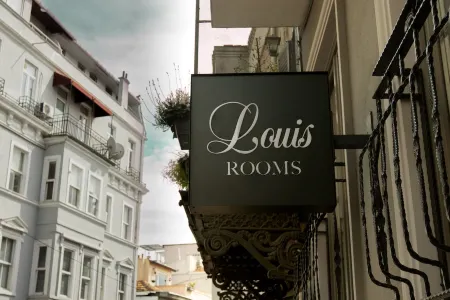 Louis Rooms