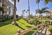 Stunning Oceanside Condo Walk to the Beach! - Apartments