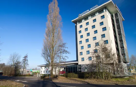 多德雷赫特/帕彭德雷赫特堡壘酒店