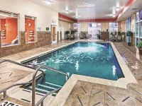 La Quinta Inn and Suites by Wyndham Ft. Worth - Burleson
