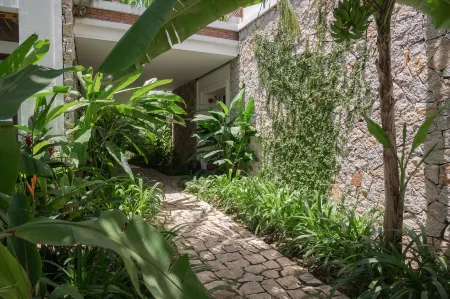 Alibu Resort