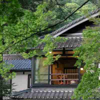 塩田温泉 湯元 上山旅館 Hotel Exterior