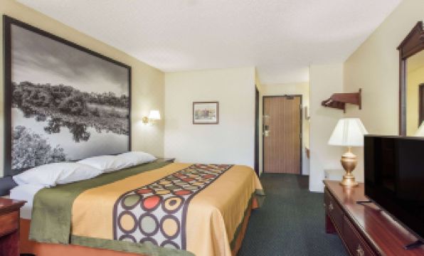 1. 슈퍼 8 바이 ..