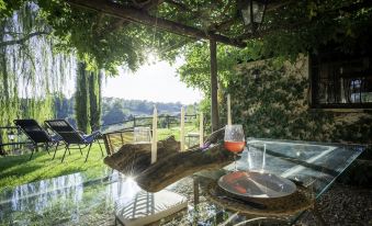 Casale Delle Papere with Private Pool Near Rome