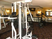 Quality Inn & Suites Lawrence - University Area - salle de sport