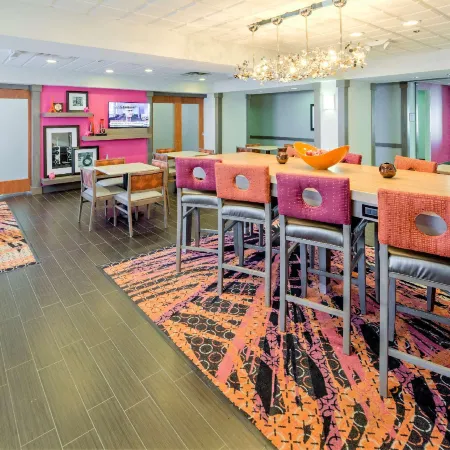 Hampton Inn Akron-South