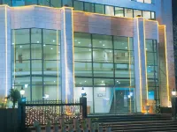 Hotel City Park Hotels near Rohini