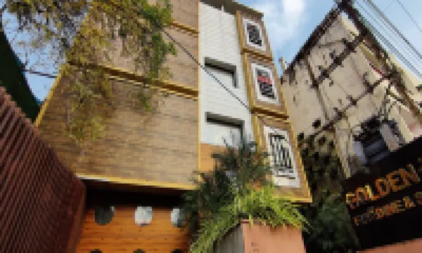 Hotel Golden - I Hotel a 