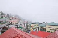 Hotel Dip Palace- Mall Road