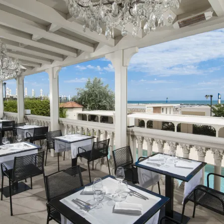 Hotel Carducci 76