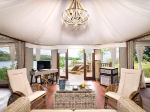 Menjangan Dynasty Resort