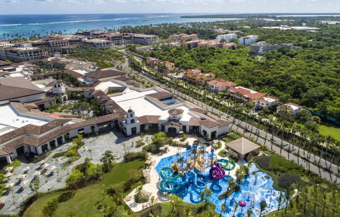 Unique Club at Lopesan Costa Bávaro Resort