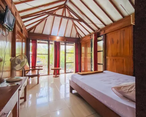 Hotel Dan Gazebo Syariah Pinggir Kali Prigen RedPartner Hotels in Prigen