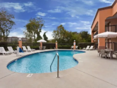 Super 8 by Wyndham Knoxville West/Farragut ファラガットのホテル