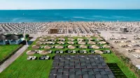 The X Belek - Ylellinen