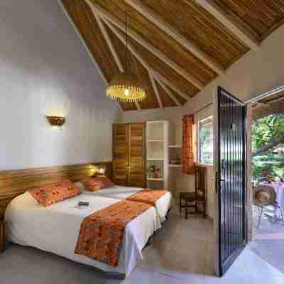 Le Saly Hôtel & l'Hôtel Club Les Filaos Rooms