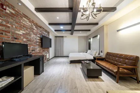 Elga Hotel