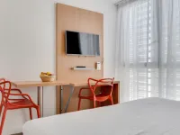 Residhotel Galerie Tatry Hotels near Chartrons Tram Stop