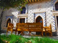Colibri Traditional Guest house