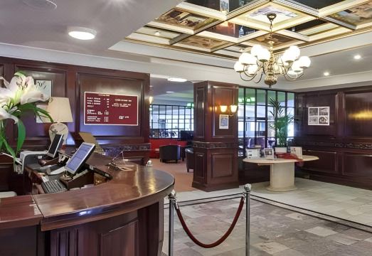 햄스테드 브리타니아 호텔 주변 거리 또는 전망