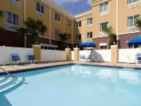 Holiday Inn Express & Suites BROOKSVILLE-I-75 by IHG