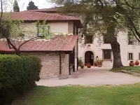 Villa Campestri Olive Oil Resort Hotele w: Vicchio