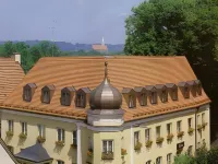 Altstadthotel Schex Hotels in Erharting