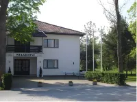 Staadioni Hotel Hotels in 