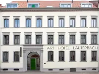 Art Hotel Lauterbach Hotel berhampiran Jack Wolfskin Store