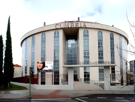 Cumbria Spa Hotel Отели в г. Кампо де Калатрава