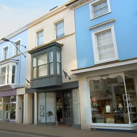 No24 Ventnor