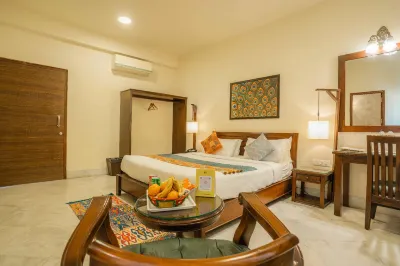 Tripli Hotels Shambhu Villas Hotels near Dawoodi Bohra Saifee Masjid Salumbar