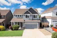 Ponderosa Pines by AvantStay Gorgeous Deck 10 Mins from Central Bend Family Friendly