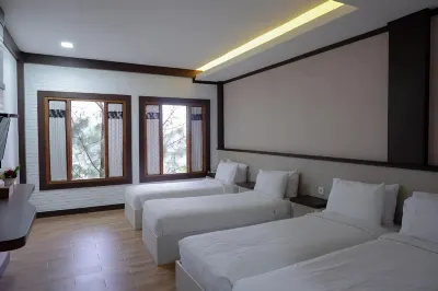 Cijalu Resort Hotels near Curug Cijalu