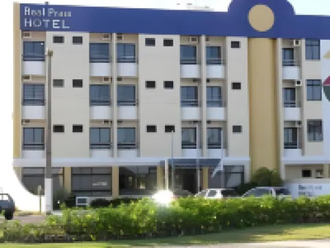 Real Praia Hotel โรงแรมใน