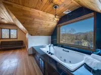The Haüs Windham - Spacious Suites, Hot Tub, Mountain Views! Hotels in Windham