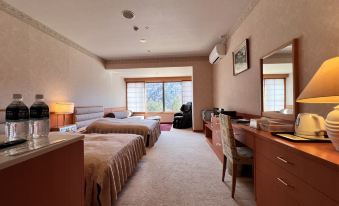 Hotel Miki