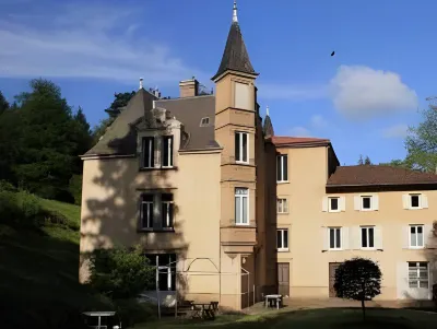Chateau de Bonnevaux Hotels in Balbins