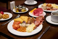 Cbh Frensham Pond Hotel - breakfast